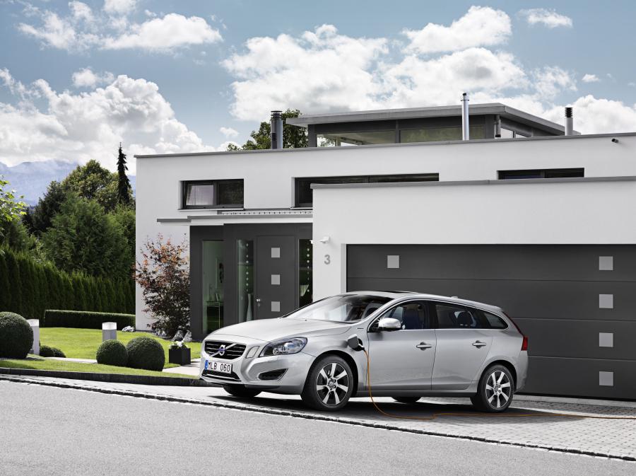  Volvo V60 Plug-in Hybrid 2011 года  (фото 61 из 68)